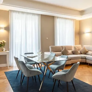 https://heart-milan-apartments-sforza-duomo.italymilanhotels.net
